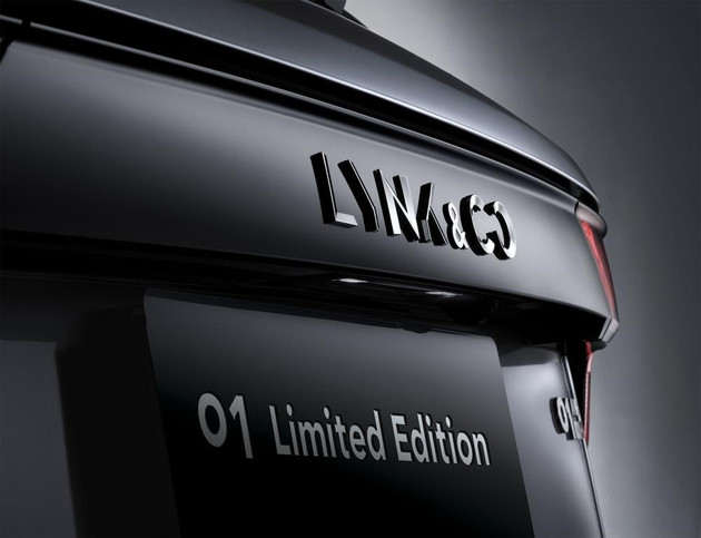 ���01ʱ�������潫����2017���ݳ�չ ר����ɫͿװ