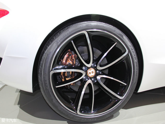 ����EXP 12 Speed 6e