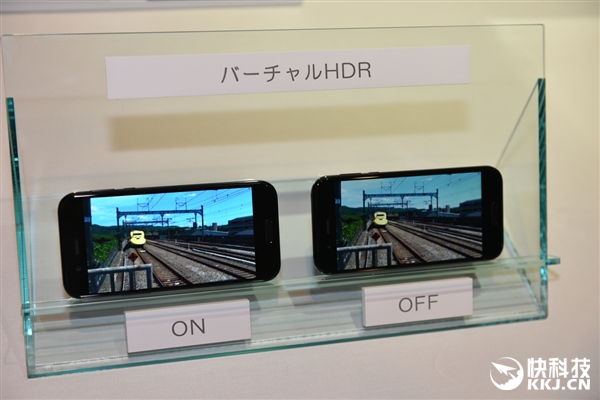 ��������835�콢AQUOS R���ͼ�ͣ�120Hz 2K��