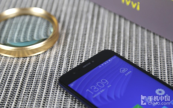 ivvi K5ǰ��˫��ͷ