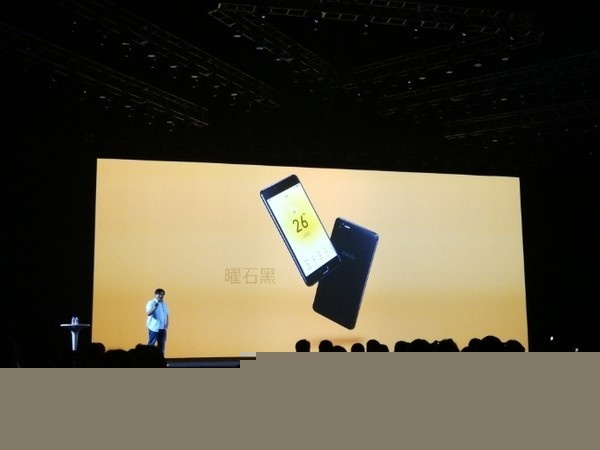 ����E2����