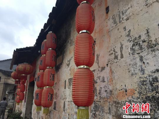 ͼΪ�¹��һ�ǡ����ֲ� ��