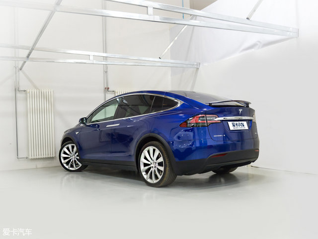 TESLA2016��MODEL X