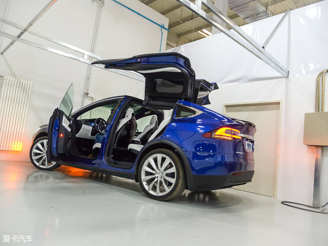 TESLA2016��MODEL X