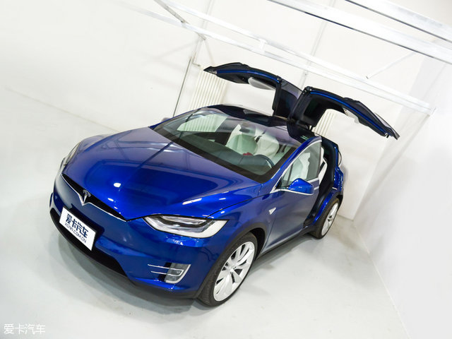 TESLA2016��MODEL X