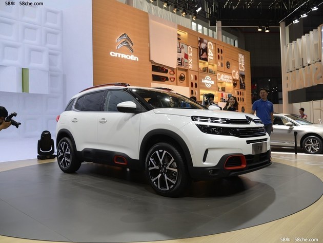 ����ѩ�������ݽ�9������ ��λ������SUV