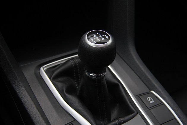 ��Ȥ���谺�� �̵�15��Ԫ���ں��治�����Ȥ֮��