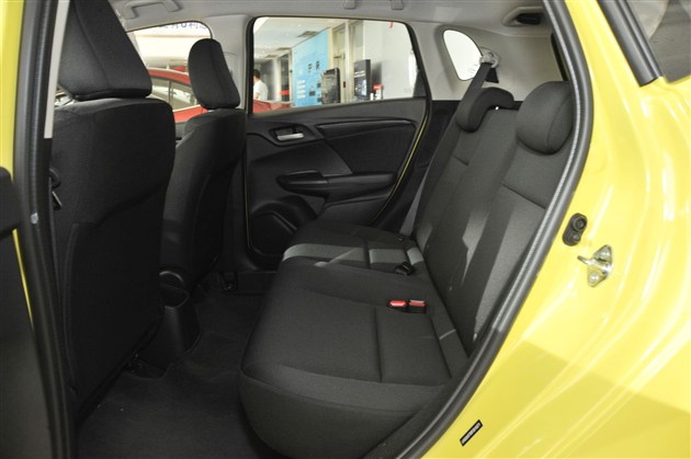 ��Ȥ���谺�� �̵�15��Ԫ���ں��治�����Ȥ֮��