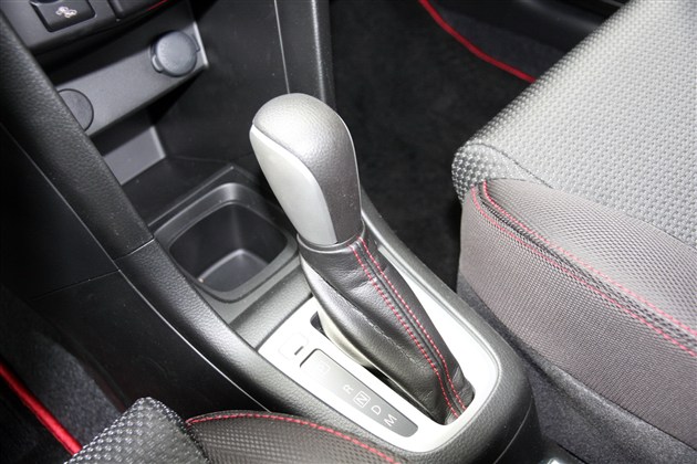 ��Ȥ���谺�� �̵�15��Ԫ���ں��治�����Ȥ֮��