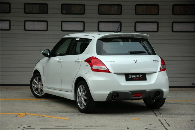 ��Ȥ���谺�� �̵�15��Ԫ���ں��治�����Ȥ֮��