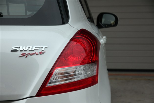 ��Ȥ���谺�� �̵�15��Ԫ���ں��治�����Ȥ֮��