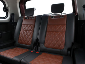 ���⣬�³������β���2+3+2���ֵ�7����ʽչ�֣�ͬʱ����������֧�ֱ����ŵ������Խ�һ������չ���ᴢ��ռ䡣