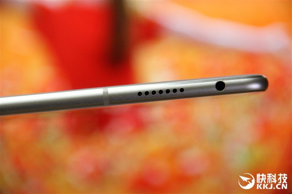 华为平板M3青春版开箱图赏:4个喇叭你敢信?