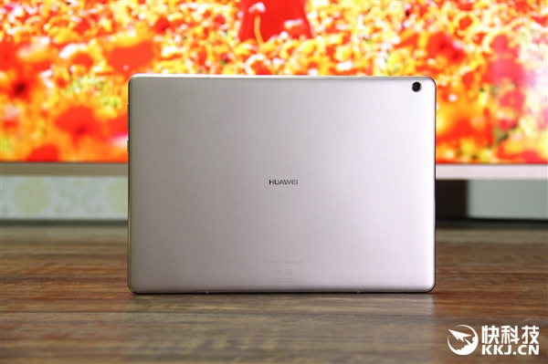 华为平板M3青春版开箱图赏:4个喇叭你敢信?