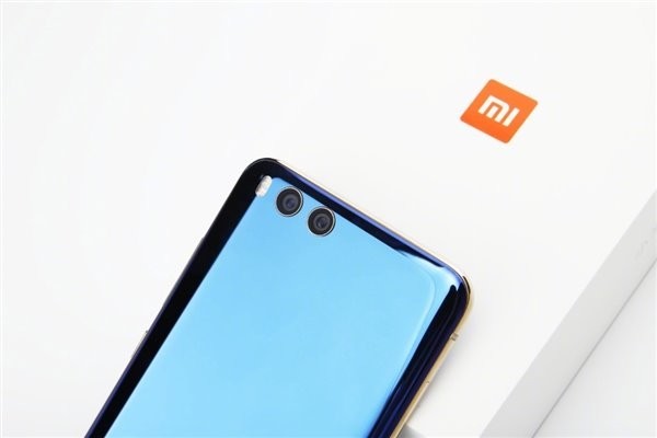 С��6����ɫ