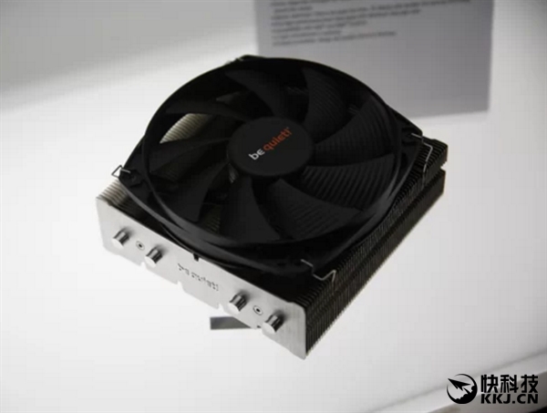 ������CPUһ��ʽҺ��ɢ����������˲�䰲��