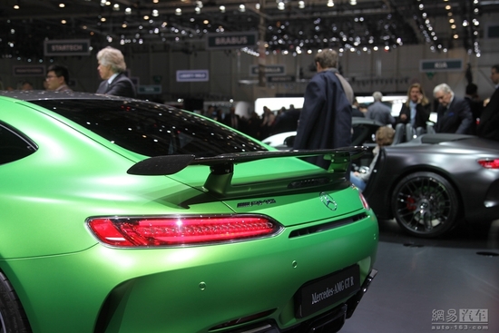 �й�������28̨ AMG GT R������228.8��