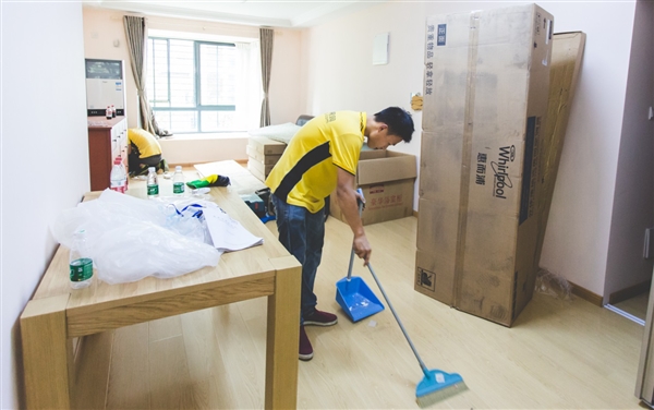 ��Ӫ�յ�24Сʱ��װ ��������Ҫ����ͬ�еĽ���