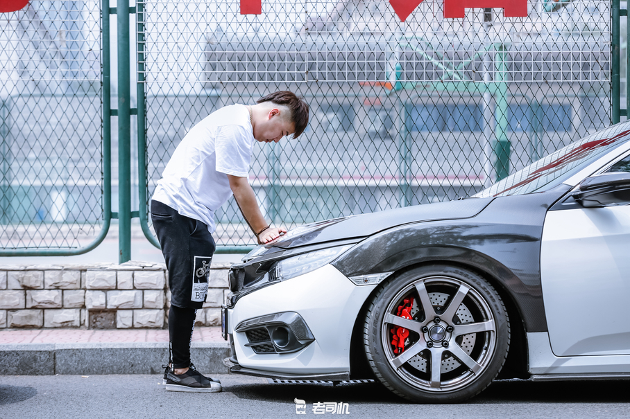 不是只有飞度GK5,本田思域也能改装帅炸天!