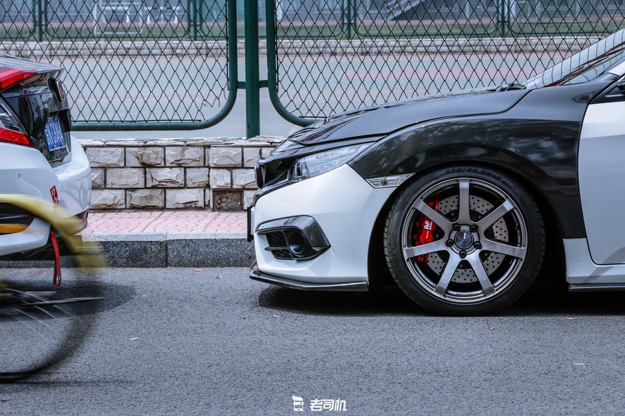 不是只有飞度GK5,本田思域也能改装帅炸天!