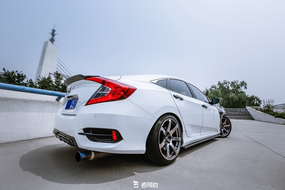 不是只有飞度GK5,本田思域也能改装帅炸天!