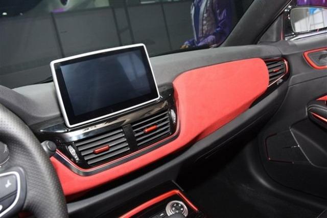 �����˶��� ½����ң�����������ع�