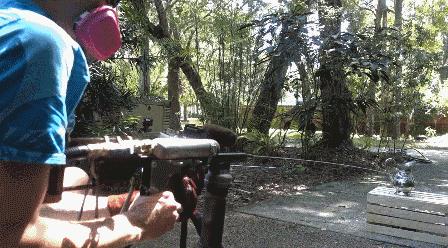 ����ţ���������ڽ�����ǹ ����ǿ��͸������