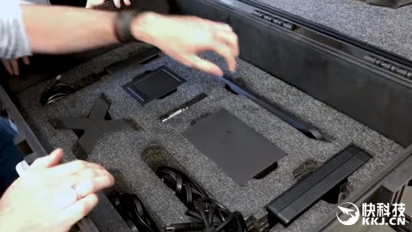 ��ɱ̨�����ۼ�8��곞�ʼǱ����䣺������װ����