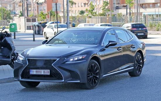 或搭5.0L V8引擎 疑似新款LS F谍照曝光