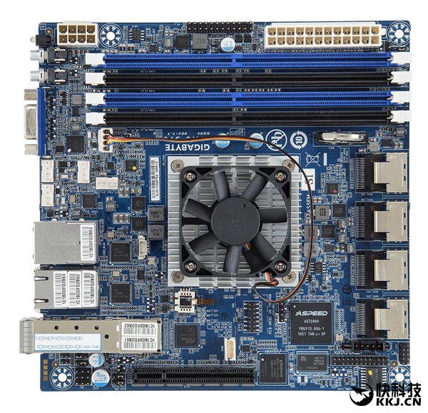 Intel����16����Atom��������������ֻ��31W