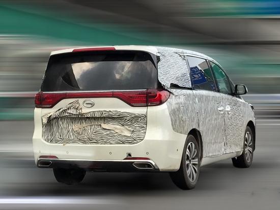 敢于挑战GL8 广汽传祺GM8最新谍照曝光