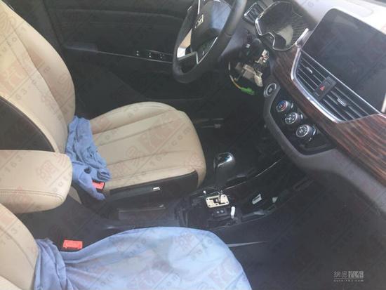 搭载AMT变速箱 宝骏310三厢版实车首曝