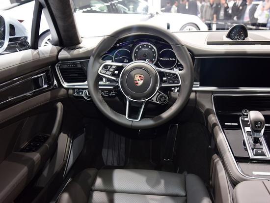 ��911 GT3�������� ��ʱ�ݳɶ���չ����