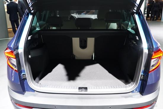 ����������� ˹�´�KAROQ�������֮ҹ